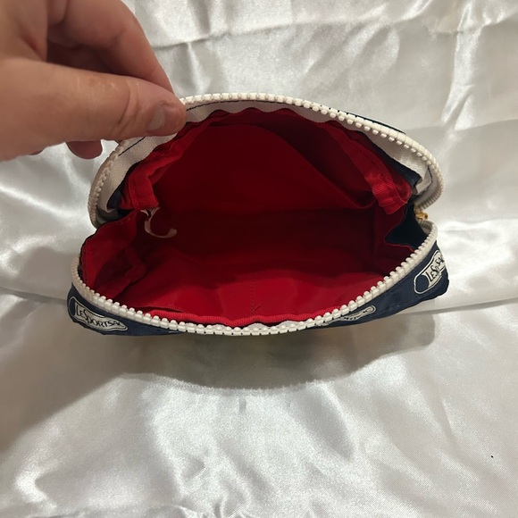 LeSportsac X Nintendo power up make up pouch - Picture 4 of 4